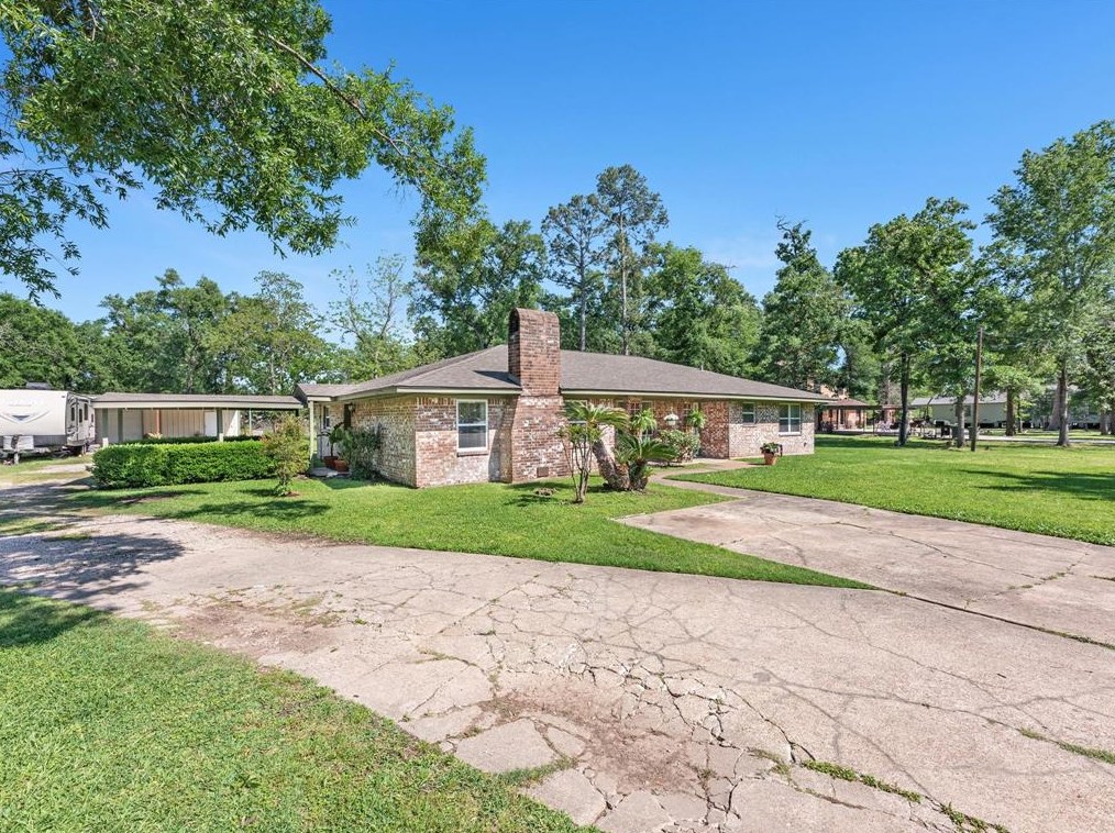 7500 Bridle Path Dr, Houston, TX 77044-2706