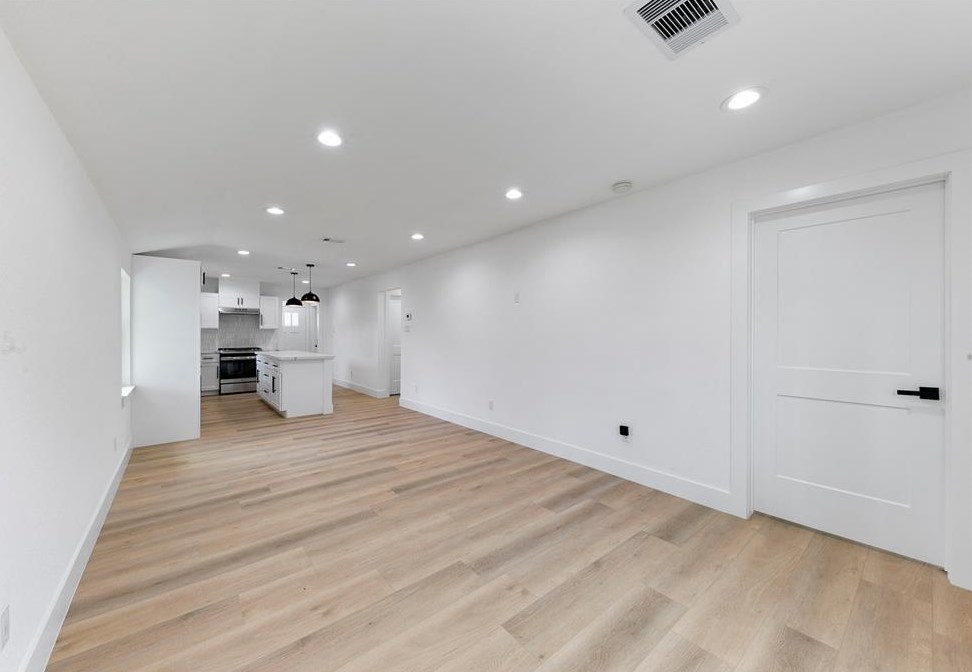 5610 Chapman St, Houston, TX 77009