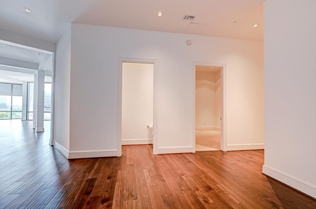 1409 Post Oak #802, Houston, TX 77056