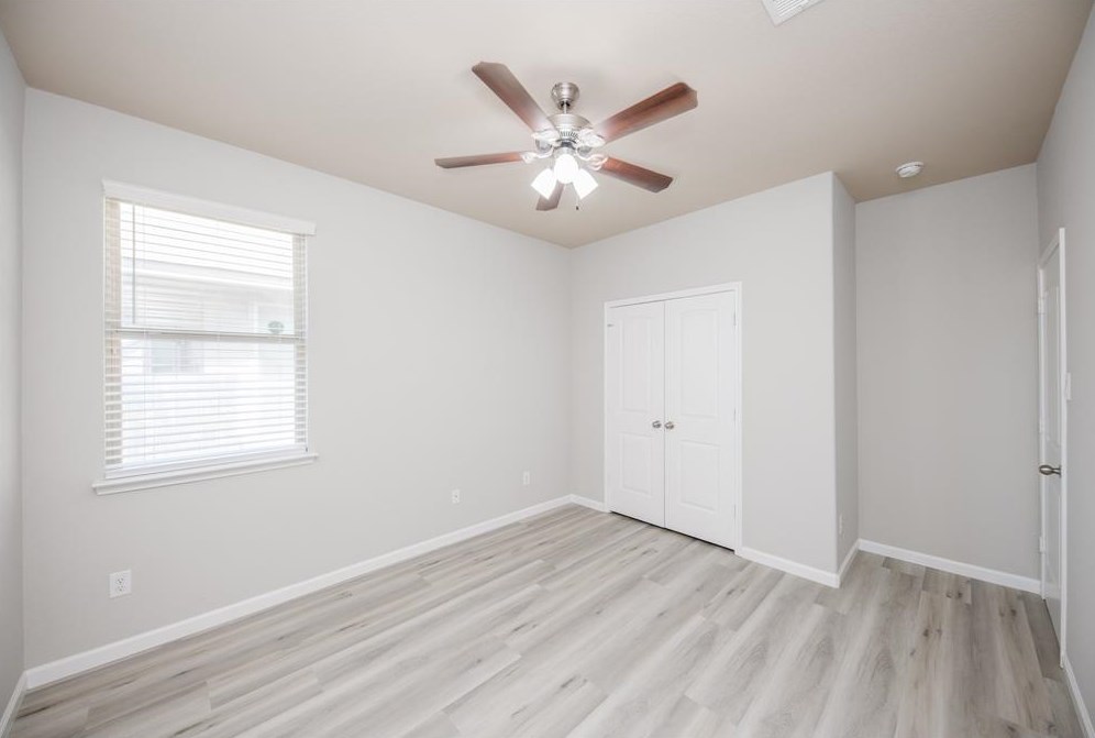 14030 Long Mdw Dr, Houston TX  77047-4657 exterior