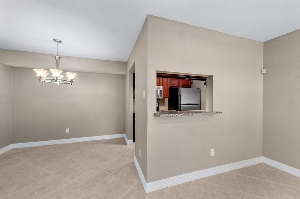 4641 Wild Indigo St #423, Houston, TX 77027