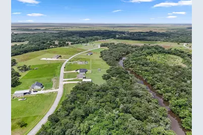 11 River Hollow Way, Blessing, TX 77419 - Photo 4