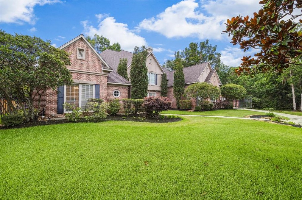 6015 Charming Creek Ct, Humble, TX 77345-1967