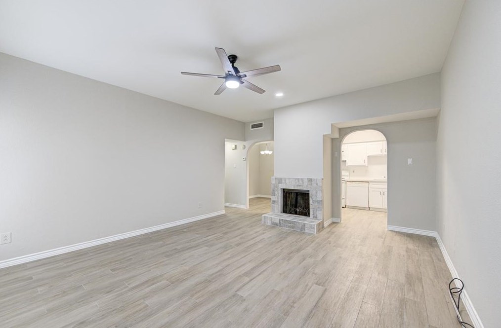 2100 Tanglewilde St Apt 611, Houston, TX 77063