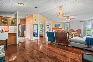 480 Sanford Ln, Wharton, TX 77488 - Photo 18