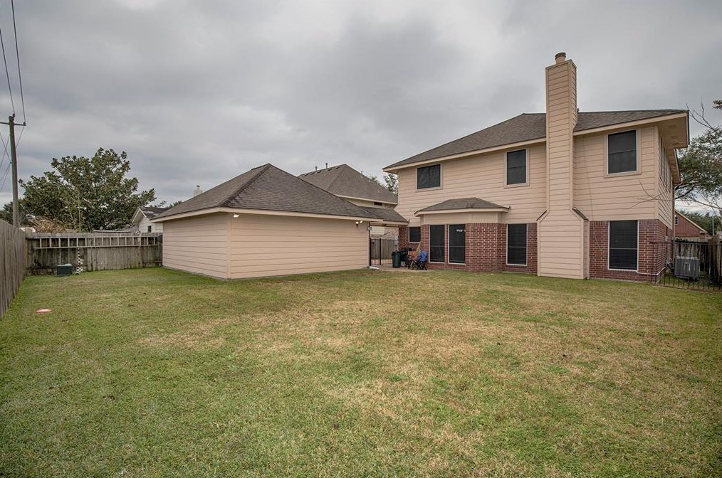 4415 Tree Line Dr, Pasadena TX 77505-3922 exterior