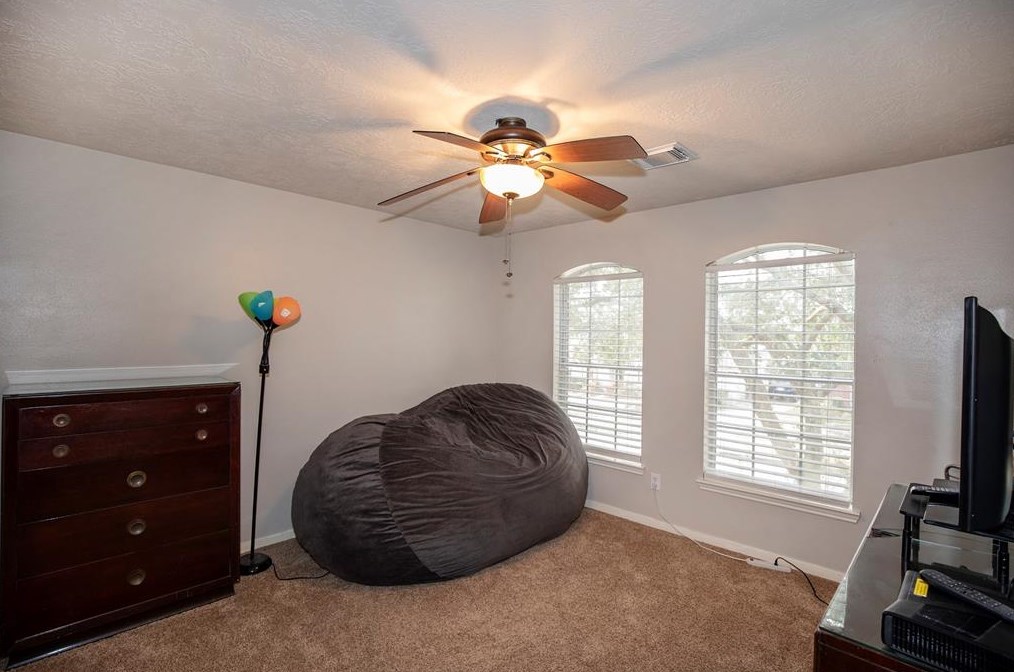 4415 Tree Line Dr, Pasadena TX 77505-3922 exterior