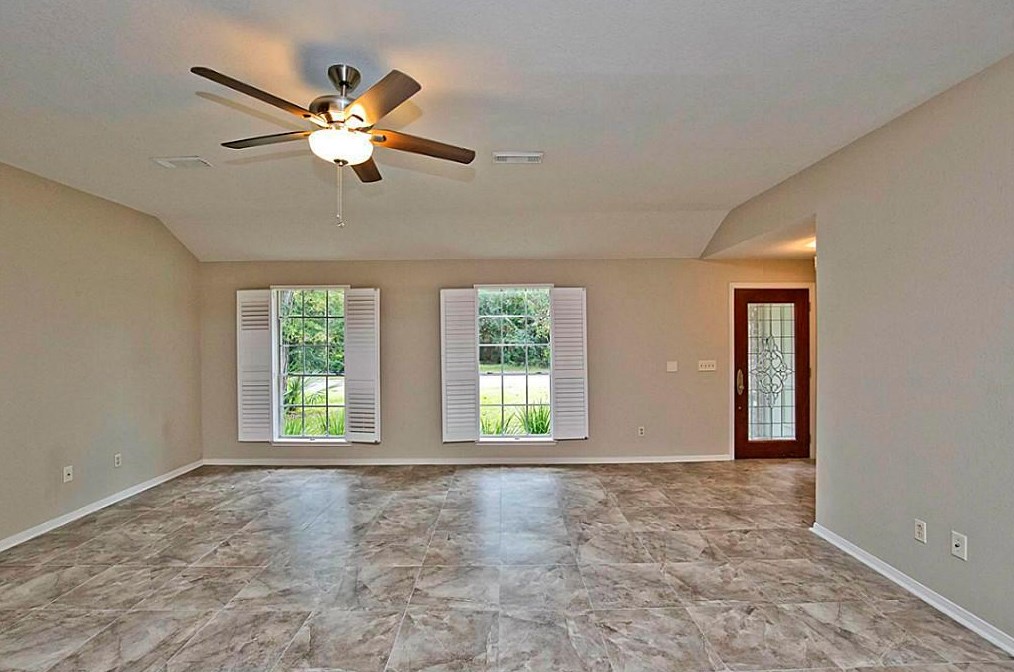 111 Golden Arrow Cir, Spring TX  77381-4613 exterior
