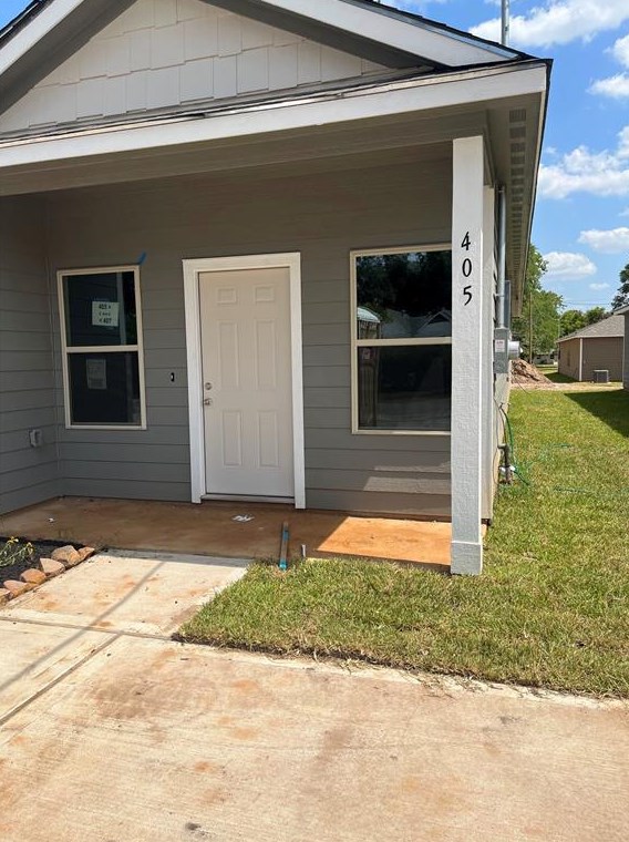 405 E Avenue G, Conroe, TX 77301