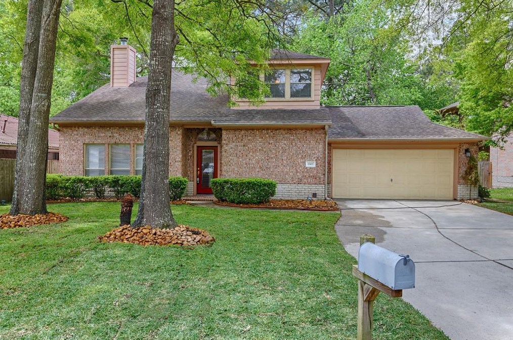 1907 Tickner St, Conroe, TX 77301