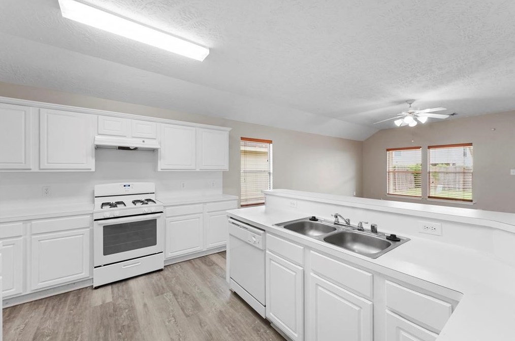 11410 Moonlight Rdg Dr, Humble TX 77396-6023 exterior