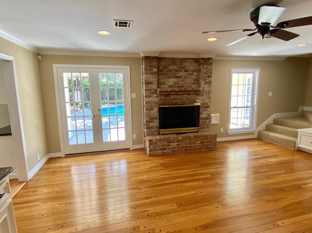 14418 Cindywood Dr, Houston TX  77079-6614 exterior
