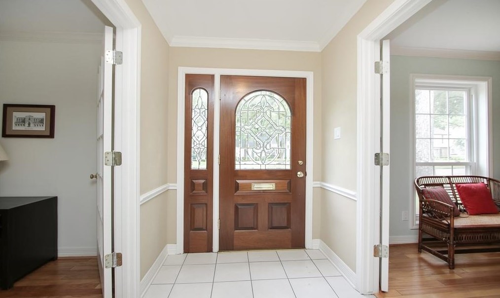 14418 Cindywood Dr, Houston TX  77079-6616 exterior