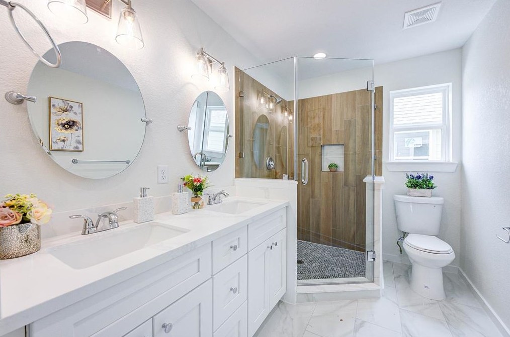 8357 Tate St, Houston, TX 77028-5535