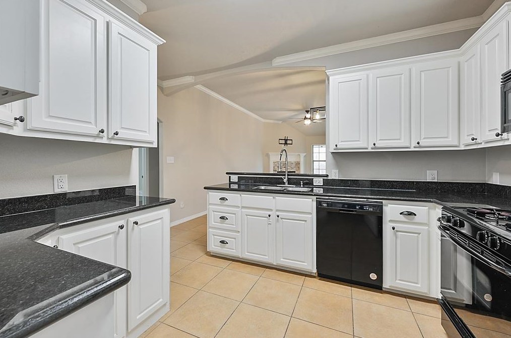 4340 Spring Garden Dr, College Station, TX 77845-5393