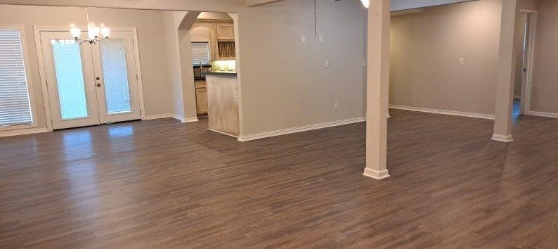 5210 Heatherbrook Dr, Houston TX  77045-5220 exterior