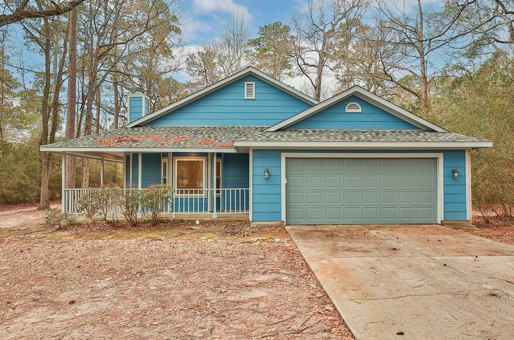 10755 Longleaf Dr, Conroe, TX 77385