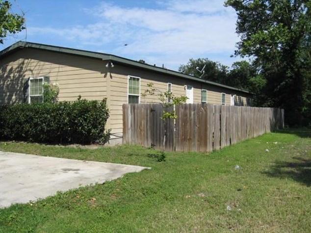 1046 Junell St #a, Houston, TX 77088