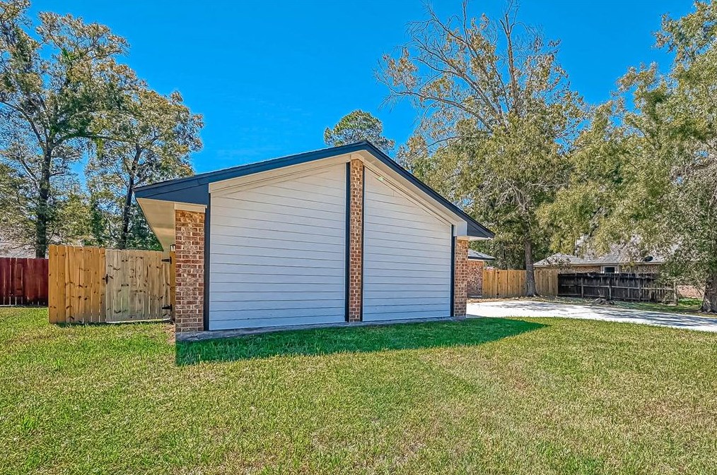 2015 Papoose Trl, Crosby, TX 77532