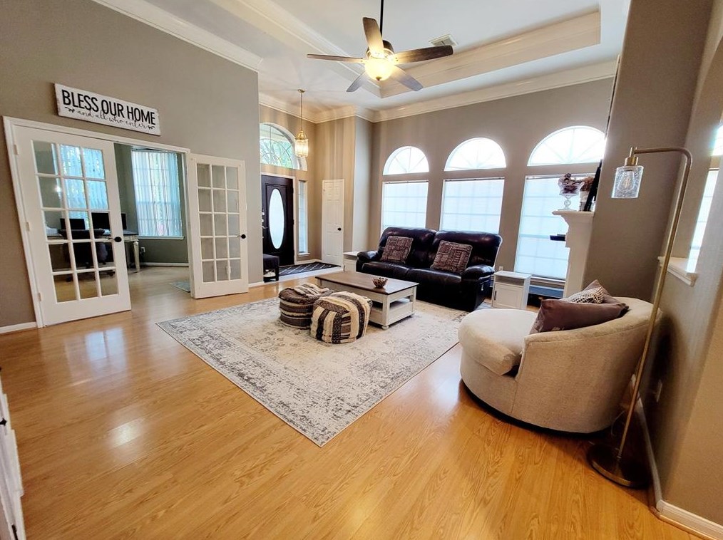4131 Harwood Dr, Sugar Land, TX 77479-5166