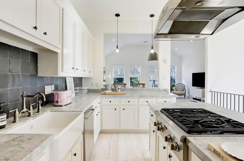 1333 Alexander St, Houston TX 77007-1422 exterior