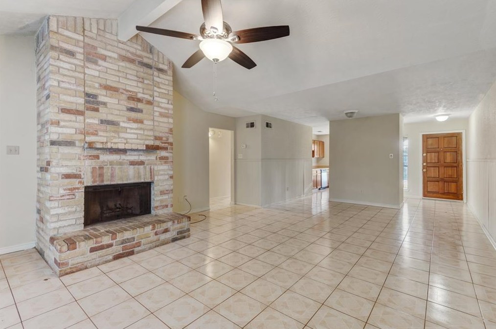 9521 Danforth Way, Houston TX  77083-6173 exterior