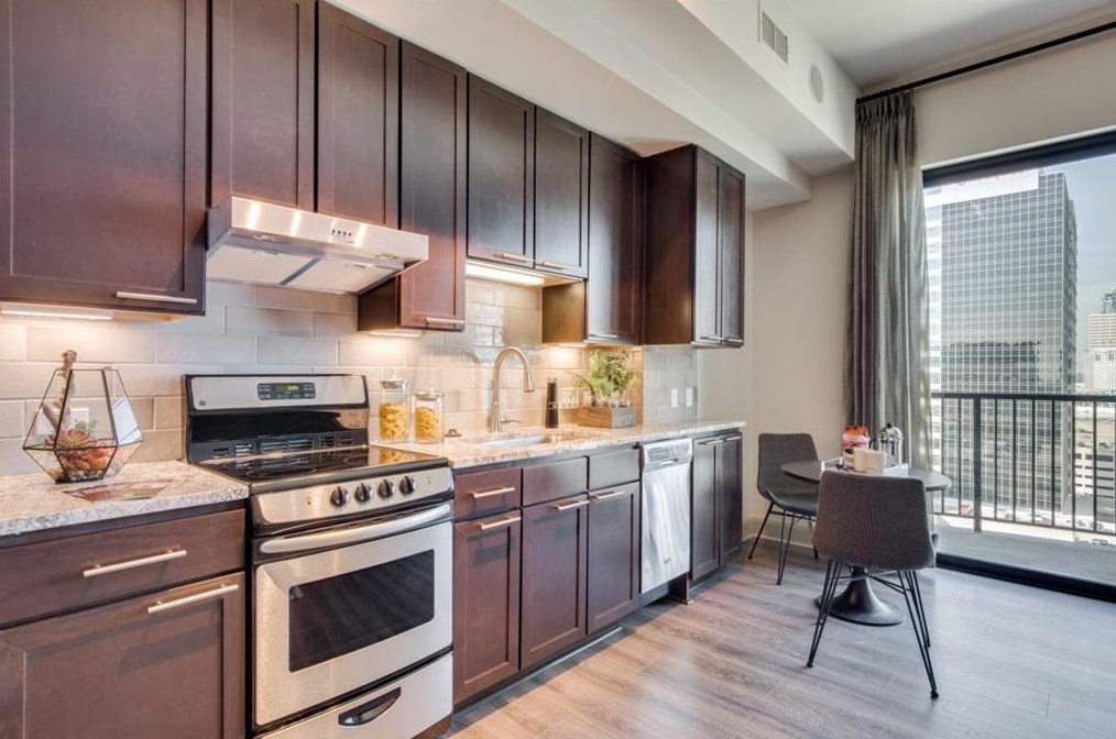 9787 Katy Fwy #1514, Houston, TX 77024