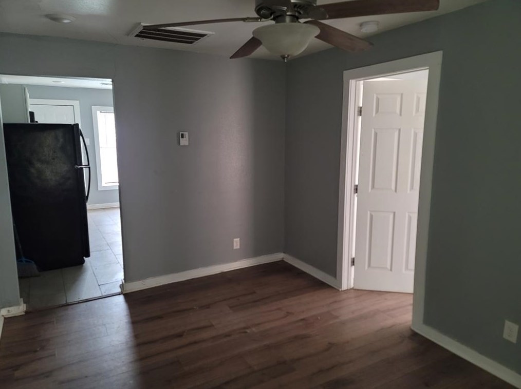611 Schweikhardt St, Houston, TX 77020-7120