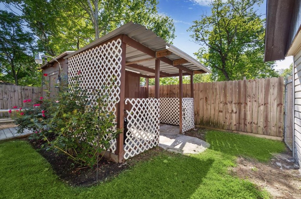 7102 Pinetex Dr, Humble TX 77396-2658 exterior