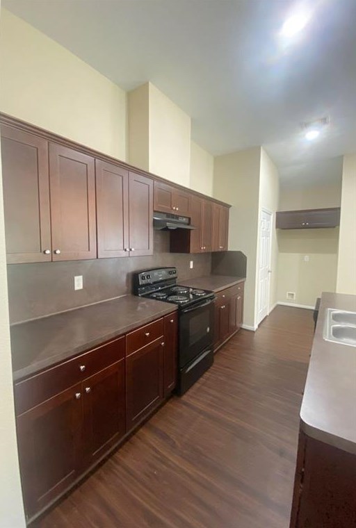 8205 Claiborne St, Houston TX  77078-2711 exterior