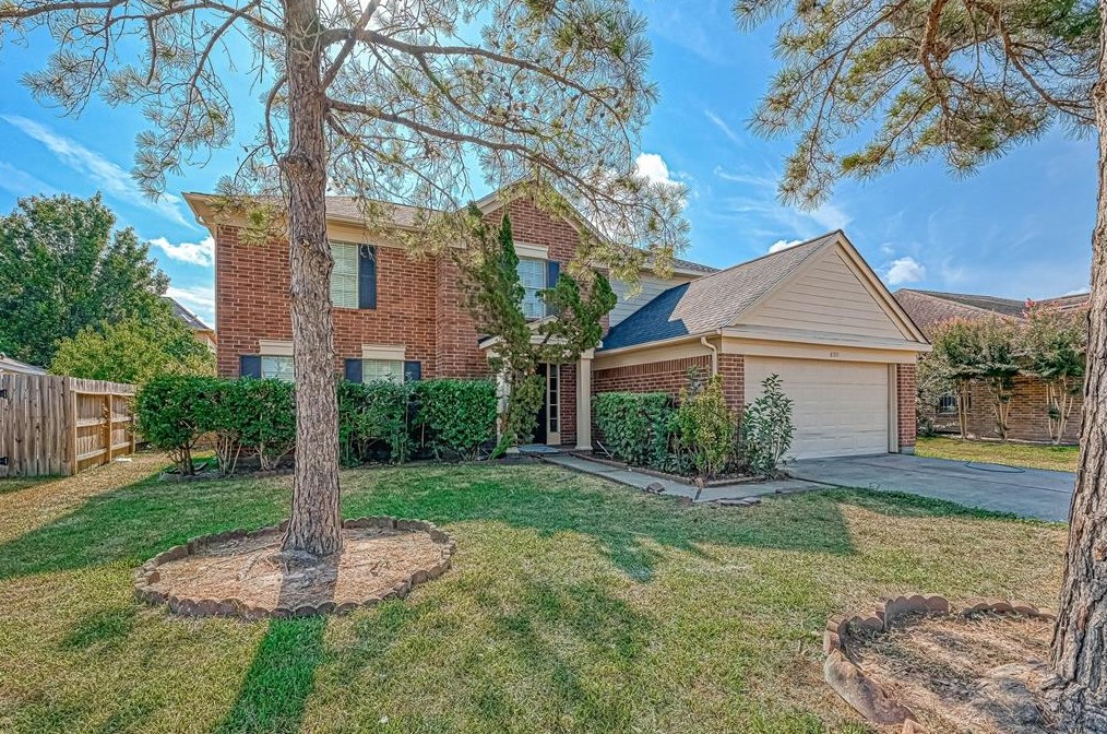 8911 Boulder Springs Dr, Houston, TX 77083-5749