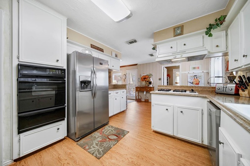 16514 Pilgrims Cir, Spring, TX 77379-7278