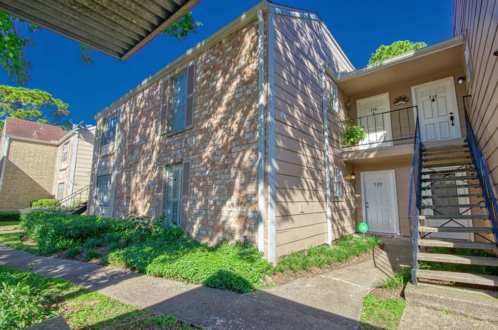 2800 Jeanetta St Apt 709, Houston, TX 77063
