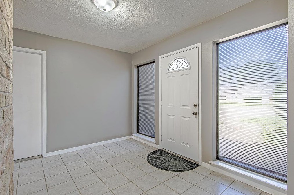 2543 Sage Brush Ln, Sugar Land TX  77479-1614 exterior