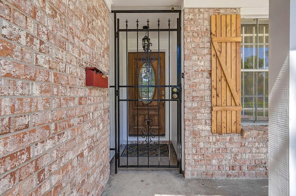 7214 Redding Rd, Houston, TX 77036