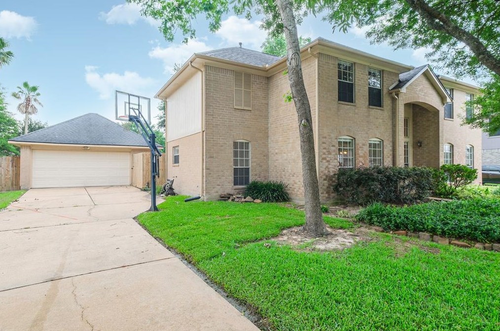 11431 Crayford Dr, Houston, TX 77065-4164