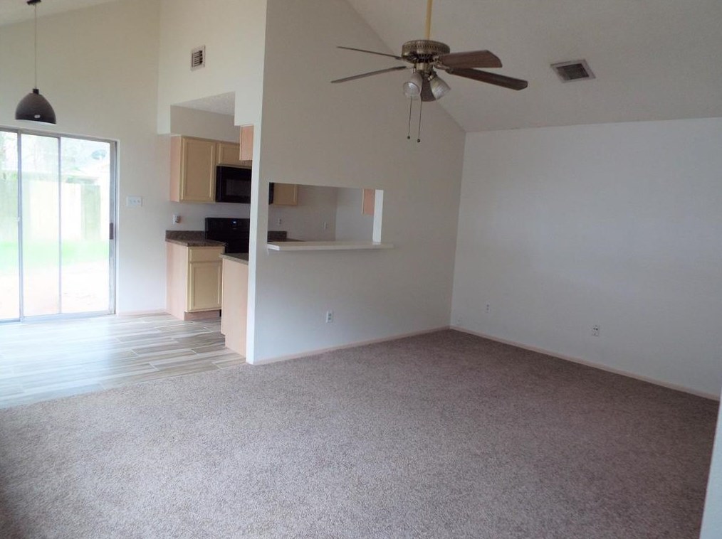 3042 Cottonshire Dr, Spring TX  77373-6669 exterior