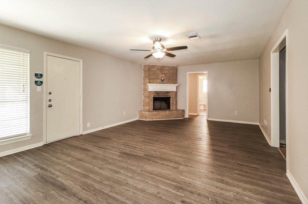 23015 Bridgewater Dr, Spring TX  77373-6425 exterior