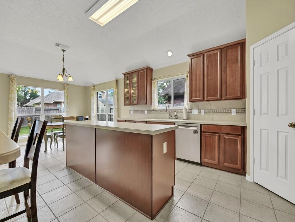 13622 Caney Spg Ln, Houston TX  77044-7290 exterior