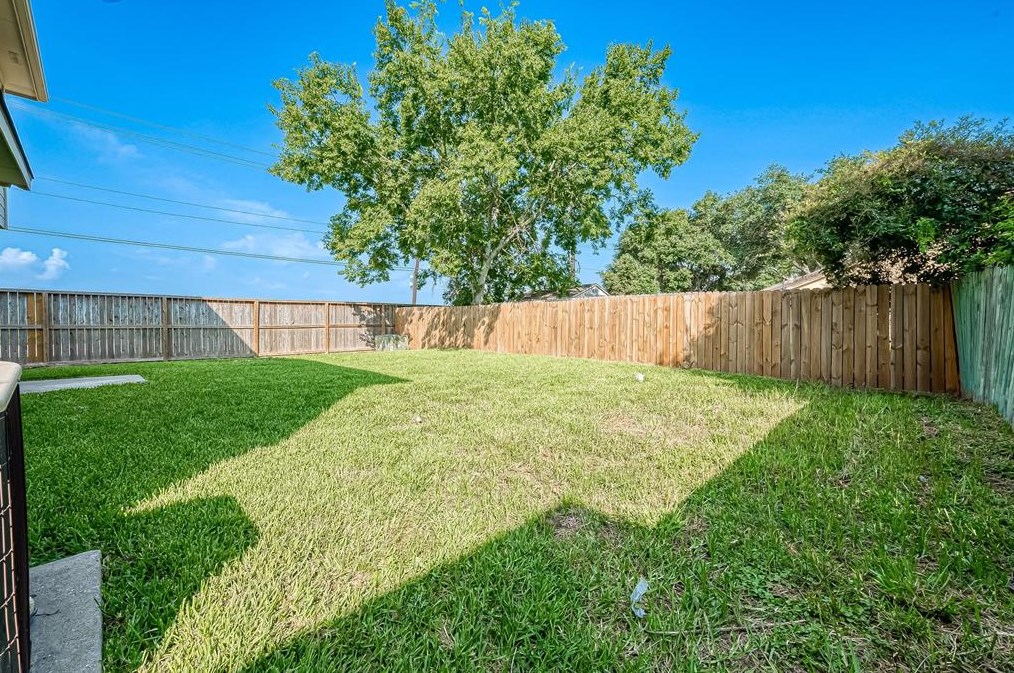 2040 Sandy Knl Dr, Missouri City TX  77489-2901 exterior