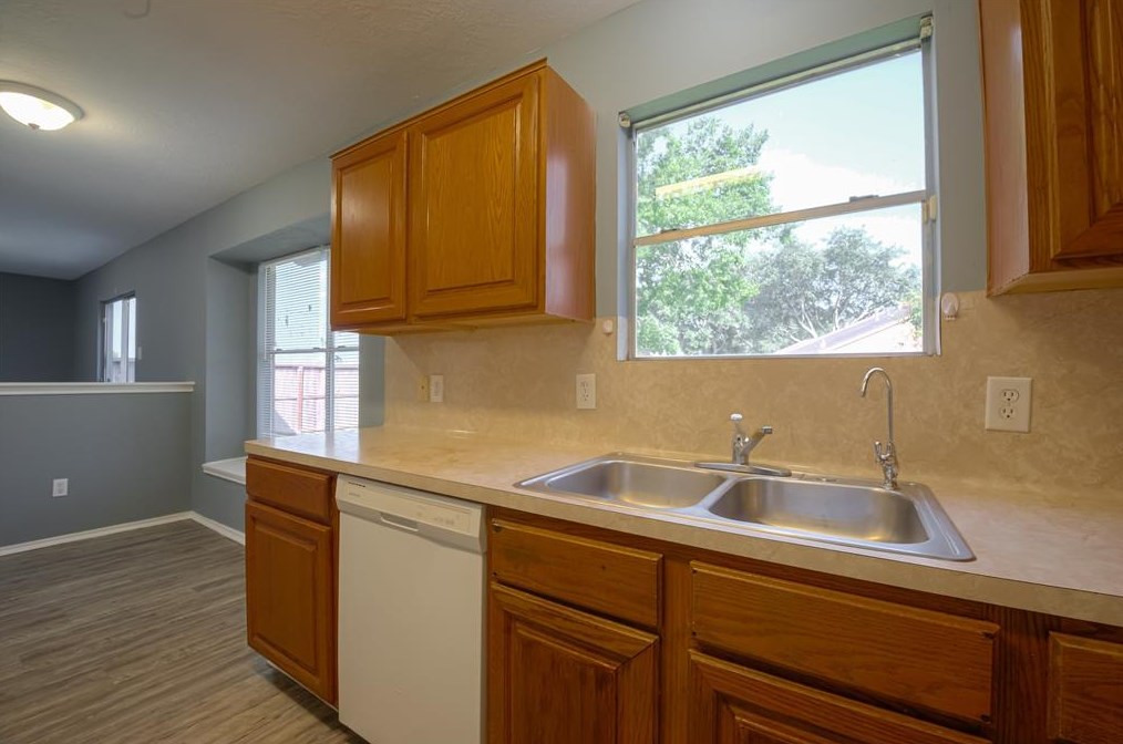 2040 Sandy Knl Dr, Missouri City TX  77489-2901 exterior