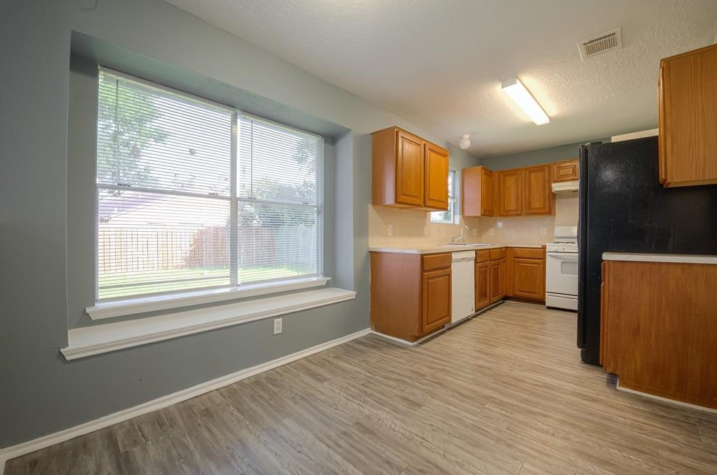 2040 Sandy Knl Dr, Missouri City TX  77489-2901 exterior