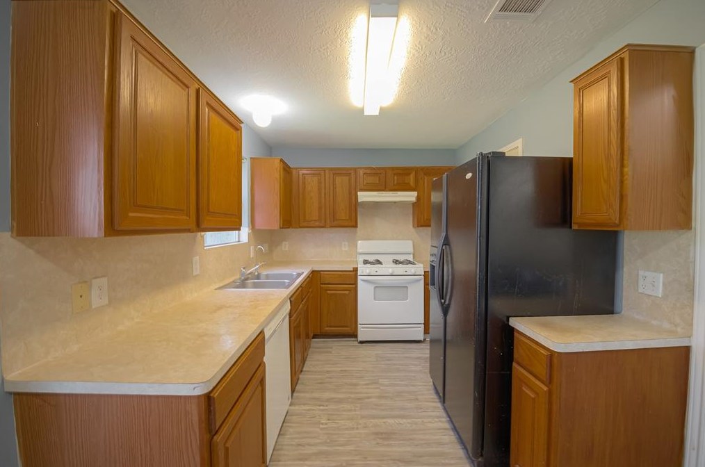 2040 Sandy Knl Dr, Missouri City TX  77489-2901 exterior