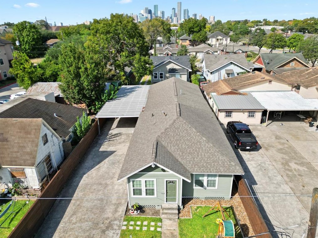 10 Eastwood #b, Houston, TX 77011