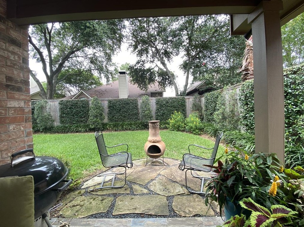 6906 Afton Woods Dr, Houston, TX 77055