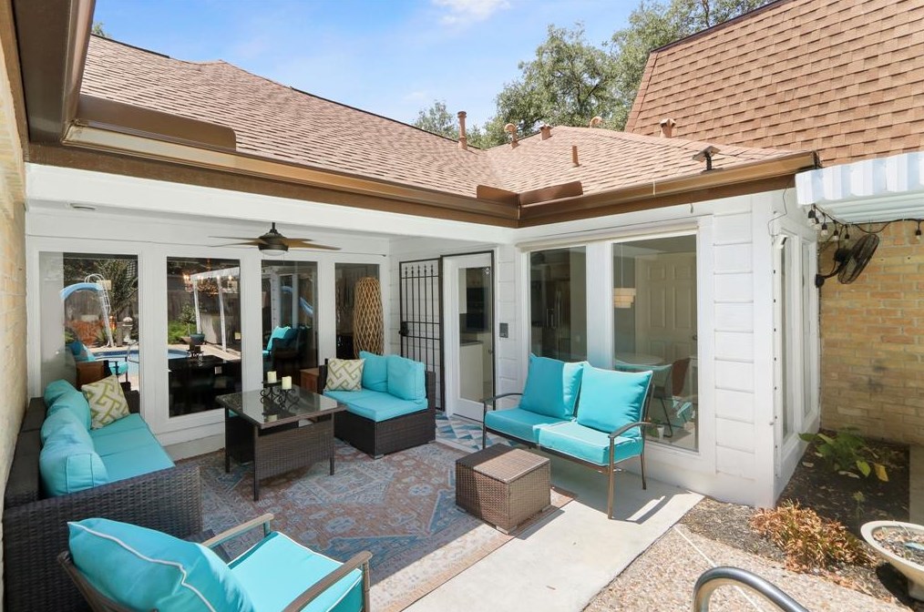 18034 Mountfield Dr, Houston TX  77084-2344 exterior