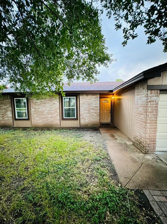 10222 Northview Dr, Houston, TX 77086-2127