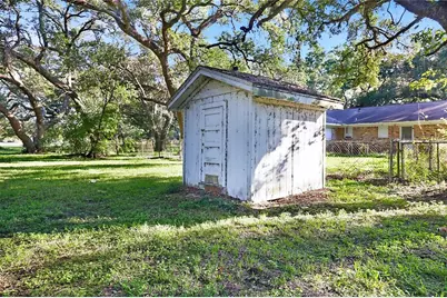 116 Balsam Street, Lake Jackson, TX 77566 - Photo 16