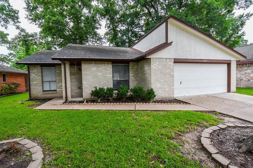 2711 Meandering Trl, Humble, TX 77339-1015