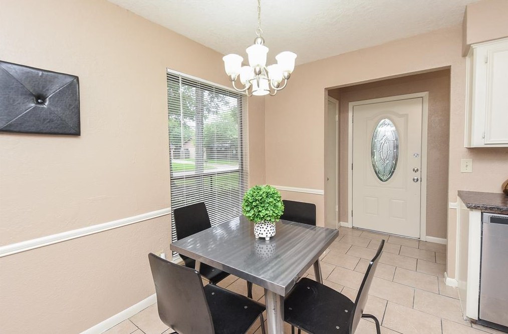 2711 Meandering Trl, Humble TX 77339-1031 exterior